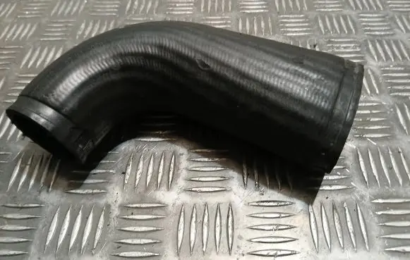 Volvo XC90 Intercooler hose/pipe 08699419