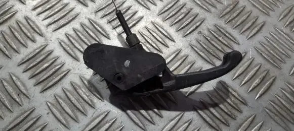 Renault Scenic II - Grand scenic II Engine bonnet (hood) release handle