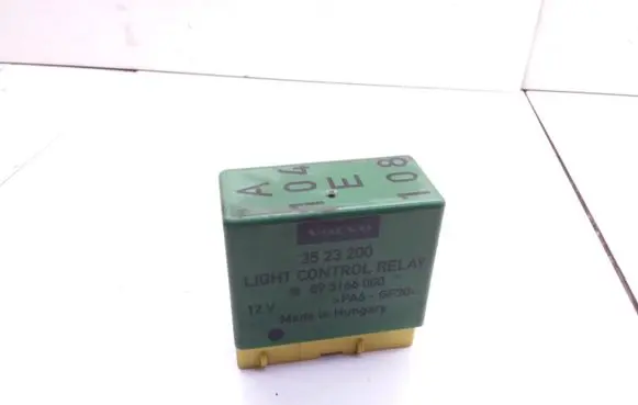 Volvo S70 V70 V70 XC Light relay 3523200 895166000