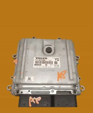 Volvo XC60 Engine control unit/module 31303388