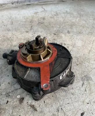 Audi A5 8T 8F Vacuum pump