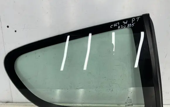 Mitsubishi Colt Rear side window