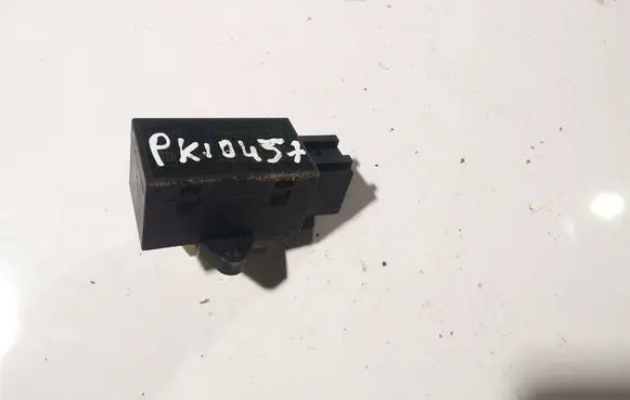 Volkswagen Golf V Other relay 7l0959772