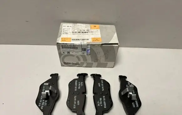 BMW 1 E82 E88 Brake pads (rear) 6790761