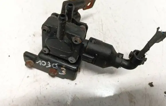 Hyundai Santa Fe Exhaust gas pressure sensor 921027490 9210-27490