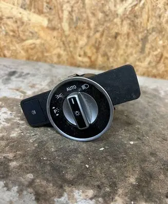 Light switch