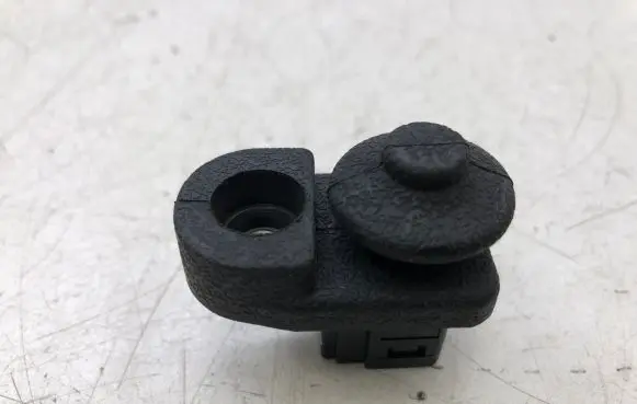 Nissan Qashqai Rear door sensor 
