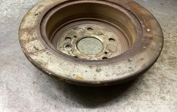 Toyota Avensis Verso Rear brake disc