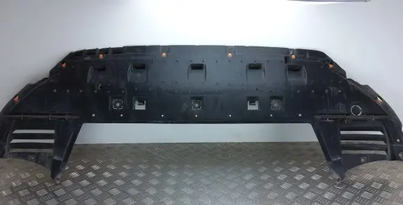 Opel Combo E Front bumper skid plate/under tray 9825323580