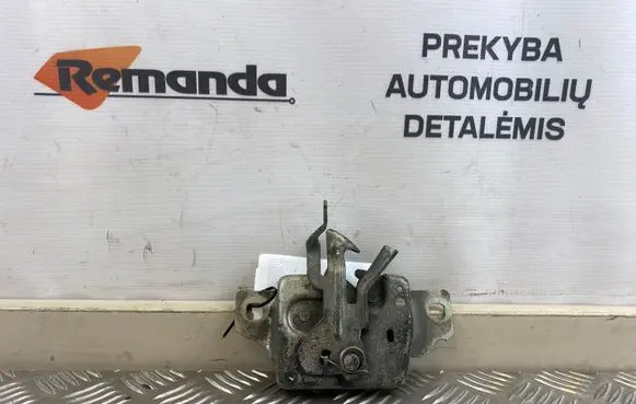 Engine bonnet/hood lock/catch