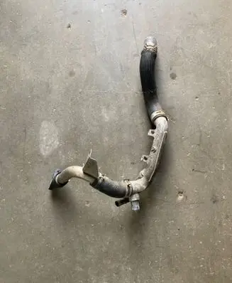 Suzuki Grand Vitara II Engine coolant pipe/hose SZM0832