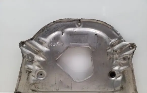 BMW 5 E60 E61 Engine splash shield/under tray 6759878