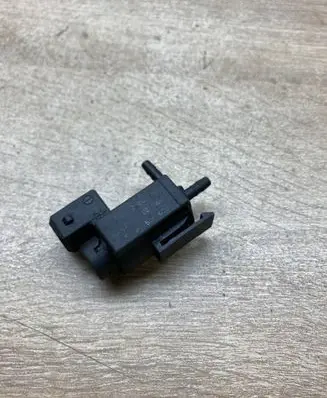 Opel Zafira A Turbo solenoid valve 90530039 72213800