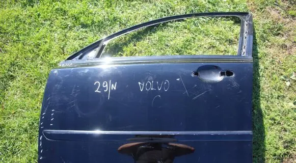 Volvo V50 Front door