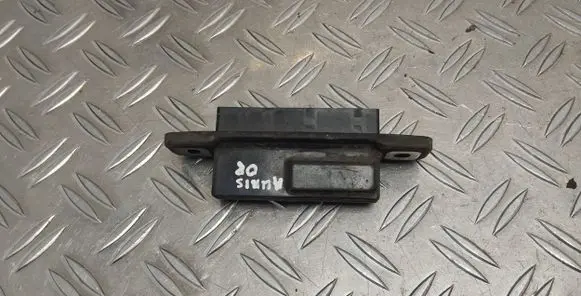 Toyota Auris 150 Tailgate opening switch 