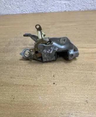 Mercedes-Benz E W124 Front door lock F3918