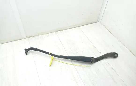 Mercedes-Benz C W204 Windshield/front glass wiper blade A2048201344