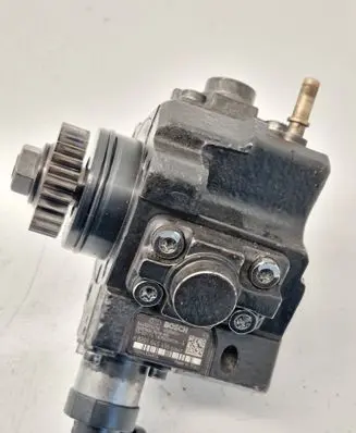 Nissan Qashqai Fuel injection high pressure pump 0445010250 8201045496 10004334654