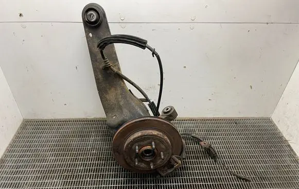 Ford Explorer Rear wheel hub spindle/knuckle 6L245B731AK A31LJ