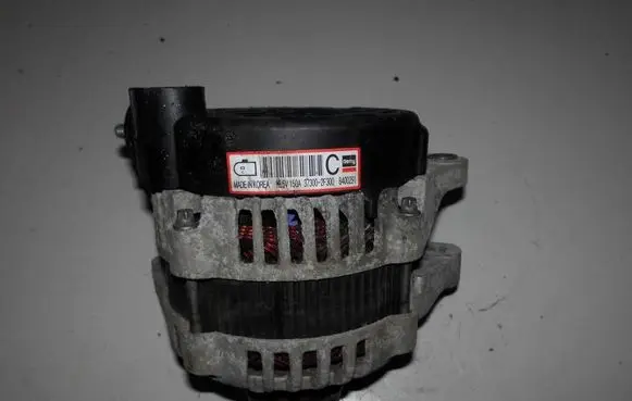 Hyundai Santa Fe Generator/alternator 373002F300DR29S