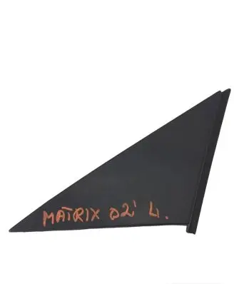 Fender trim (molding)