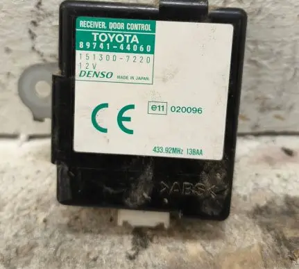 Toyota Avensis Verso Door control unit/module
