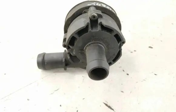 Mercedes-Benz E W212 Electric auxiliary coolant/water pump DALISID1186 0005000686 A0005000686