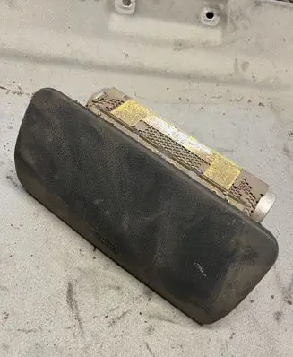 Mitsubishi Pajero Passenger airbag EA0031A N7102