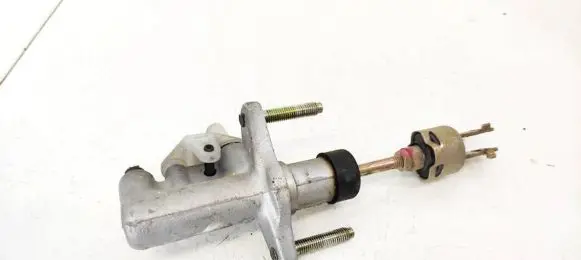 Toyota Corolla Verso E121 Clutch master cylinder
