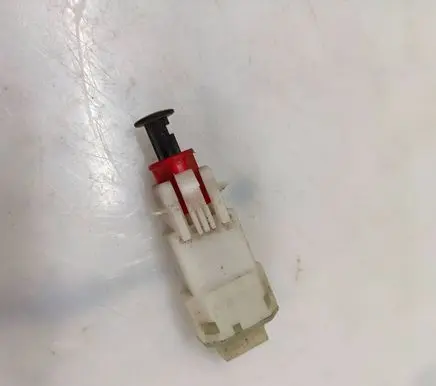 Opel Zafira A Brake pedal sensor switch 90492444