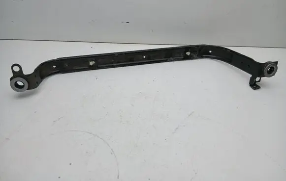 Volvo XC90 Fuel tank mounting bracket 31452901