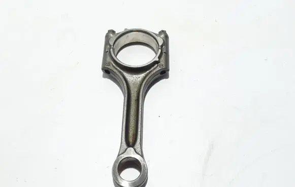 Volvo XC40 Connecting rod/conrod 31401957