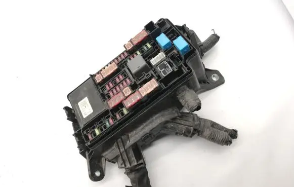 Toyota Corolla E210 E21 Fuse module 8264147050
