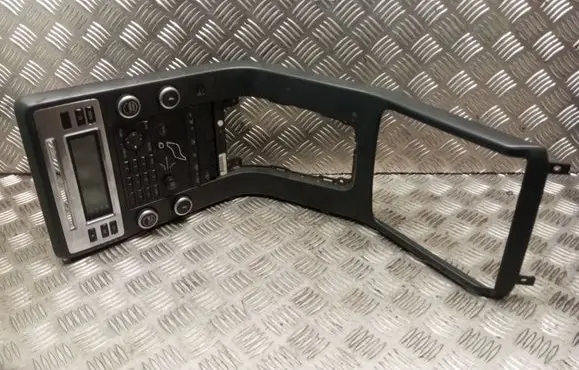 Volvo V70 Climate control unit 31268336