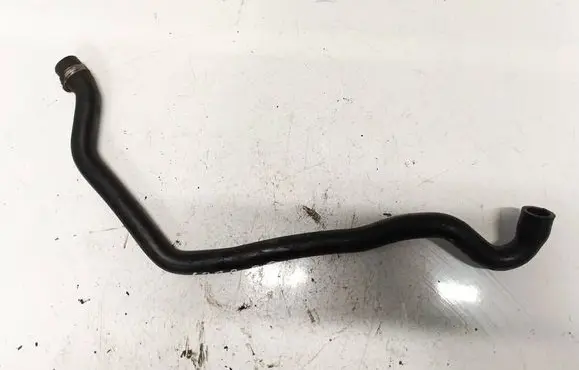 Volvo V70 Engine coolant pipe/hose
