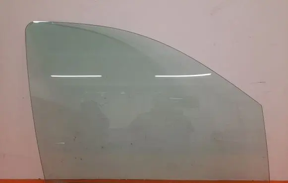 Ford Freestar Front door window glass four-door