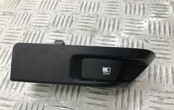Toyota Verso Fuel tank opening switch 7730652060