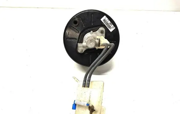Mercedes-Benz Vito Viano W447 Brake booster A4474300008