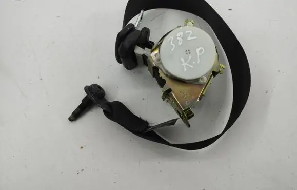 Ford Focus Front seatbelt 4M51A61295AK