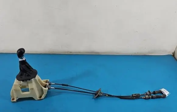 KIA Sportage Gear shift cable linkage 437003WXXX IMPRK1539621