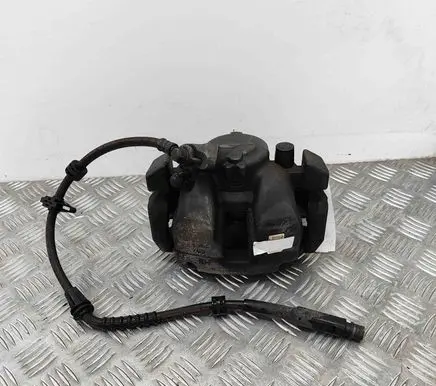 Peugeot 3008 II Front brake caliper 9822503180 GJS1178