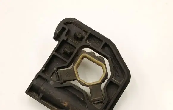 BMW 3 F30 F35 F31 Radiator mount bracket 8620733