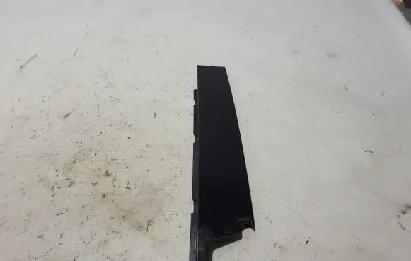 Renault Captur II Front door glass trim molding 802850162R