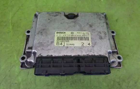 Lancia Thesis Engine control unit/module ECU 55183765