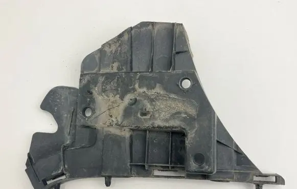 Front bumper mounting bracket