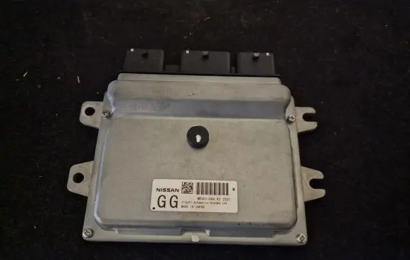 Nissan Leaf I (ZE0) Engine control unit/module MEV01090