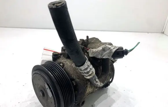 Skoda Fabia Mk1 (6Y) Air conditioning (A/C) compressor (pump) 6Q0820803G