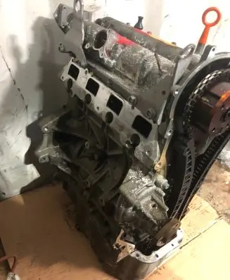 Volkswagen Golf V Engine 03C103019 BLP