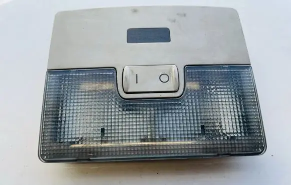 Audi A6 S6 C5 4B Front seat light 4b0947105b