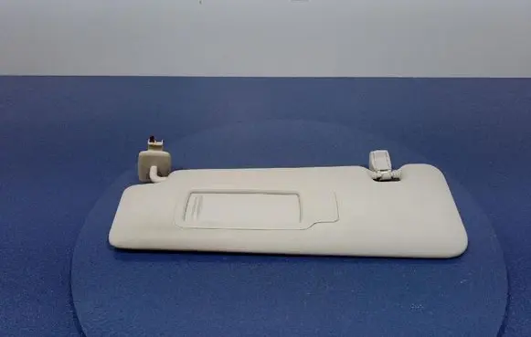 Sun visor